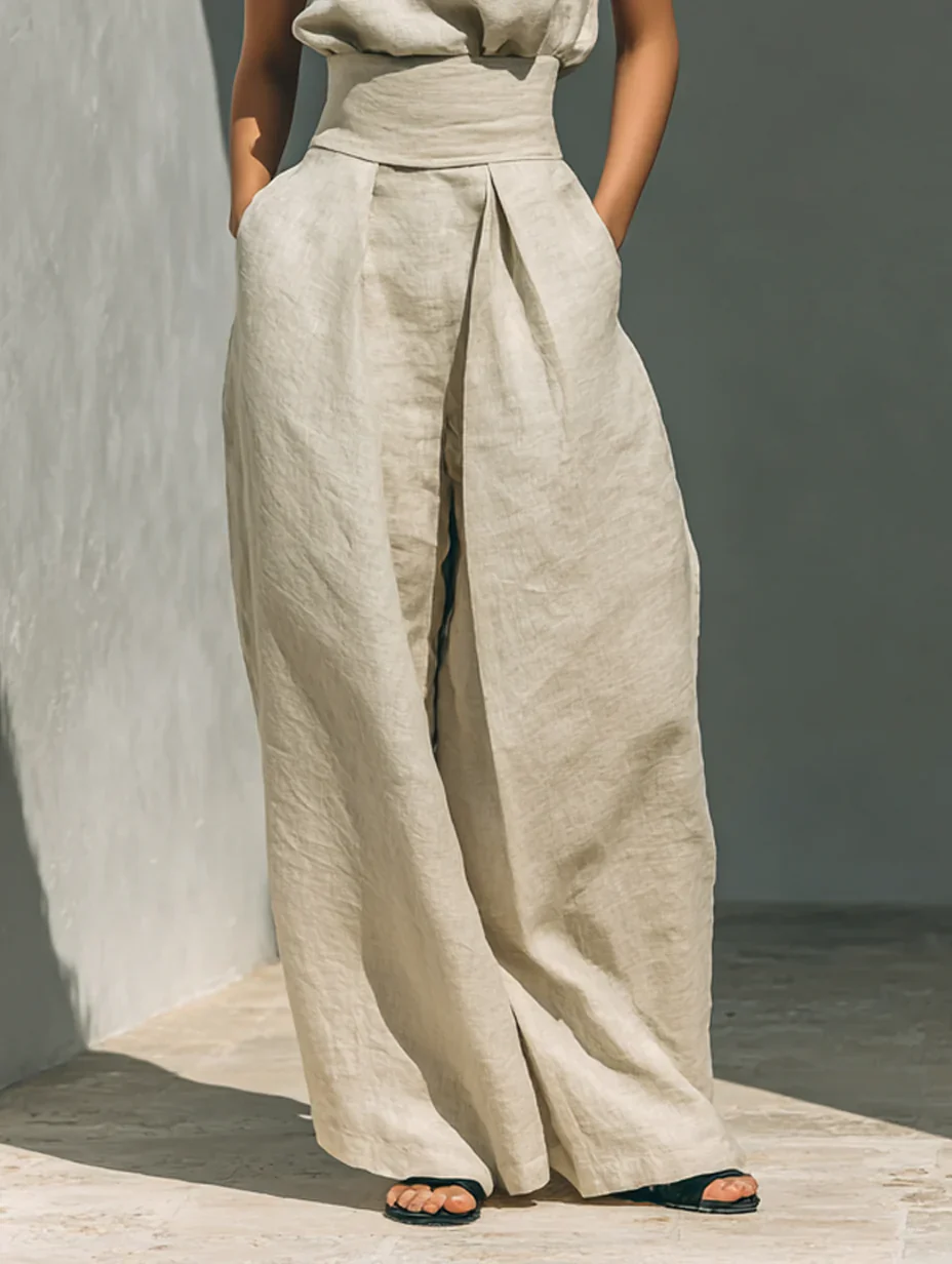 The Sleeveless High Neck Pants Set
